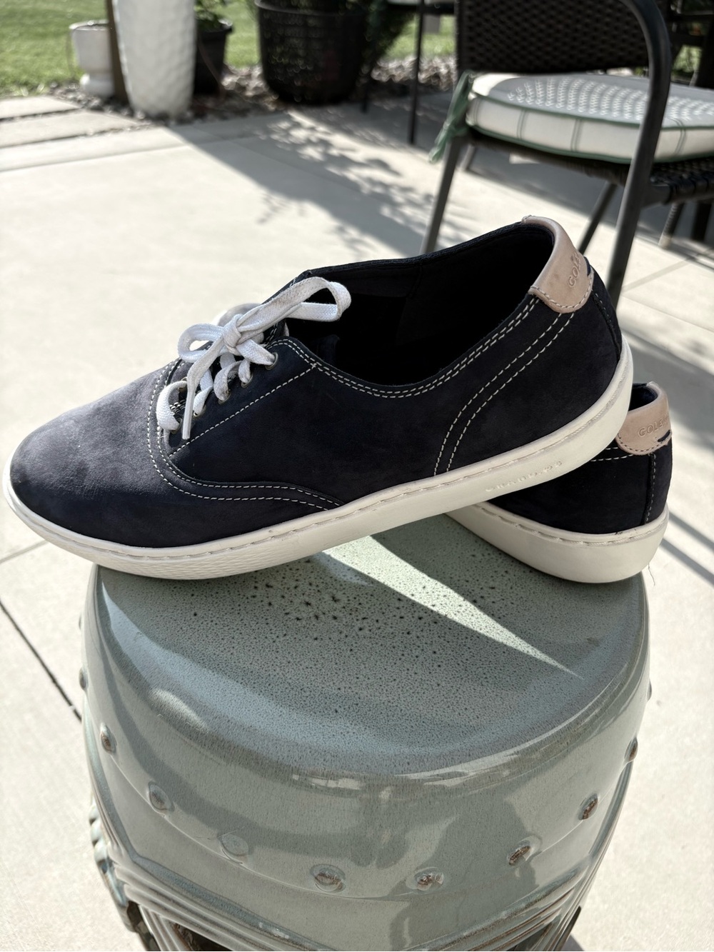 Men’s Cole Haan Grand Pro Navy Suede Sneakers with Cream Heel Tab- Size 9.5